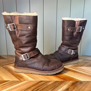 🧤UGG Brown Leather Bomber Buckle Boots with Shearling Lining